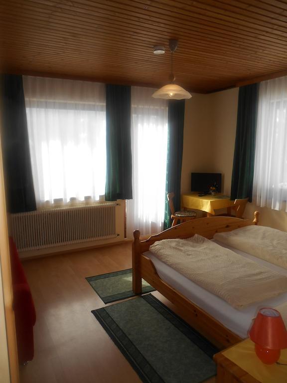 Gasthof Trattner Pension Waldhof Sankt Peter am Kammersberg Δωμάτιο φωτογραφία